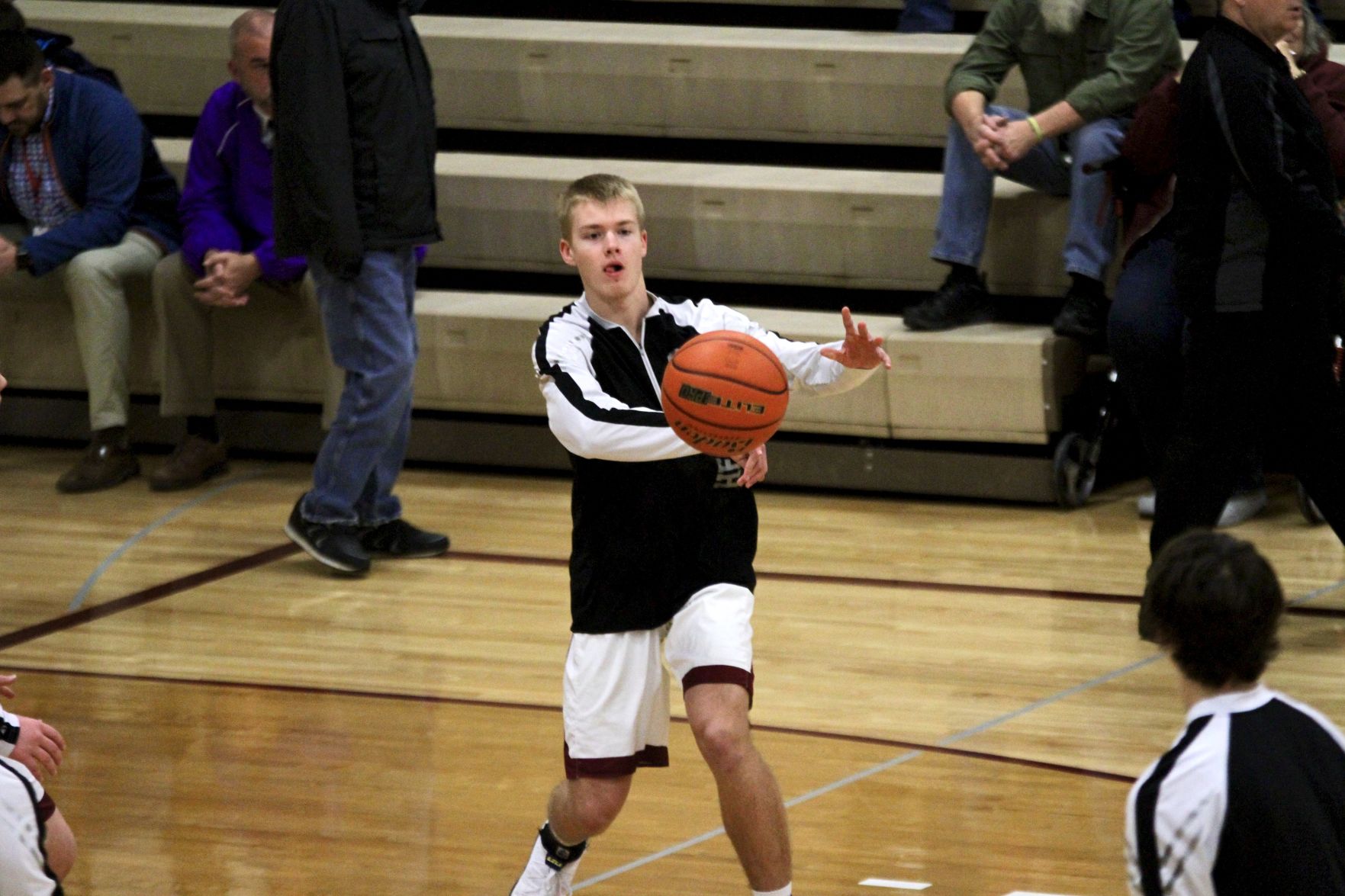 Heartland vs. Milford boys basketball 2.jpeg